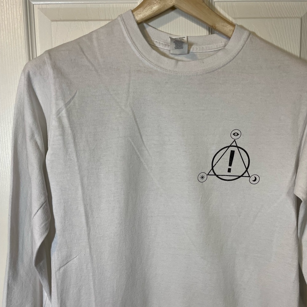 Gildan white long sleeve Panic! At the Disco graphic band tee sz S - Picture 6 of 8